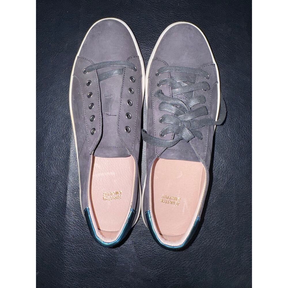 Johnston & Murphy Women’s Black Suede Sneaker Size 9.5 NWOT